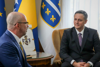Bećirović razgovarao s Ginkelom, ukazao na "opasnu antidejtonsku politiku" Milorada Dodika
