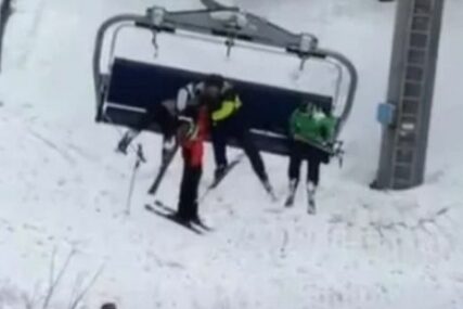 (VIDEO) Nova drama na Jahorini: Dijete visilo sa žičare, prolaznici ga pokušavali spasiti