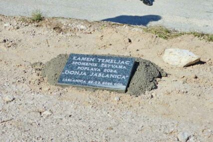 Položen kamen temeljac za spomen-obilježje žrtvama poplava u Jablanici (FOTO)