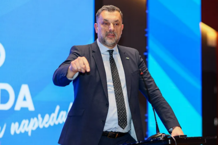 POBJEDNIK DANA Elmedin Konaković