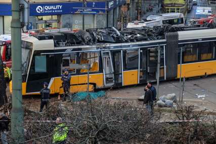 Dvoje mrtvih u izlijetanju tramvaja u Milanu