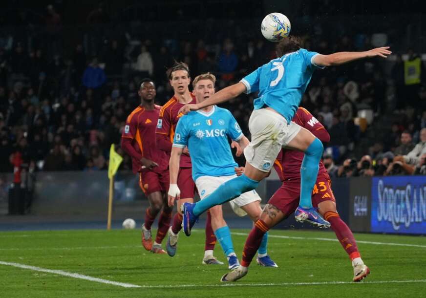 FOTO: EPA/CESARE ABBATE