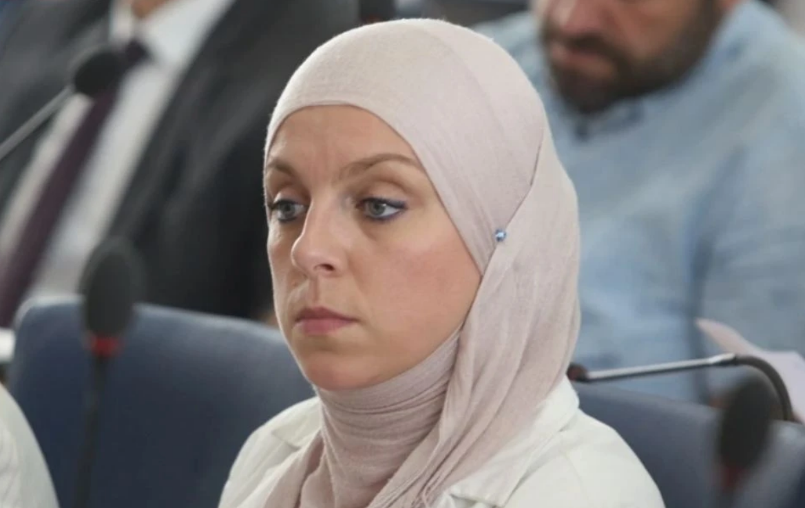 Samra Cosic U BiH donesena prva pravosnažna presuda zbog diskriminacije prema LGBT ...