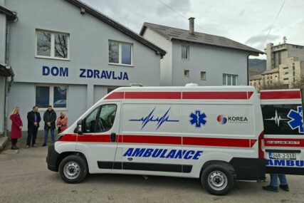 Novo sanitetsko vozilo za Dom zdravlja Ustikolina