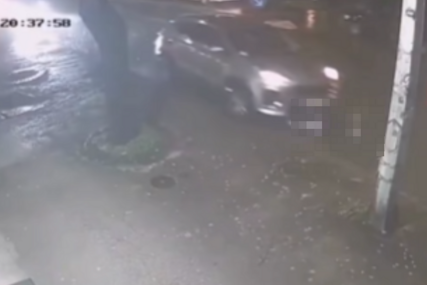 Automobilom UDARILA DJEVOJČICU na pješačkom prelazu: Oglasila se policija nakon jezivog snimka nesreće u Trebinju (UZNEMIRUJUĆI VIDEO)