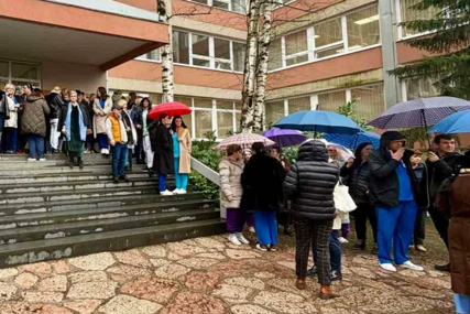 Sindikat radnika u zdravstvu traži hitnu sjednicu Vlade KS kako bi se radnicima Stomatologije isplatila januarska plaća
