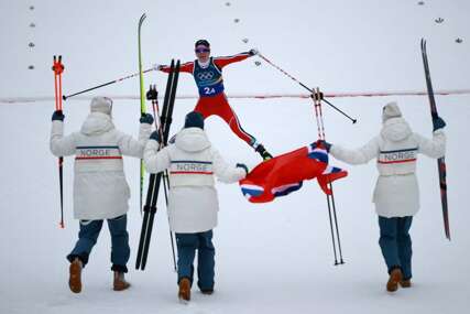 ZOI 2026: Sve tri medalje u štafetnom skijaškom trčanju otišle Nordijkama
