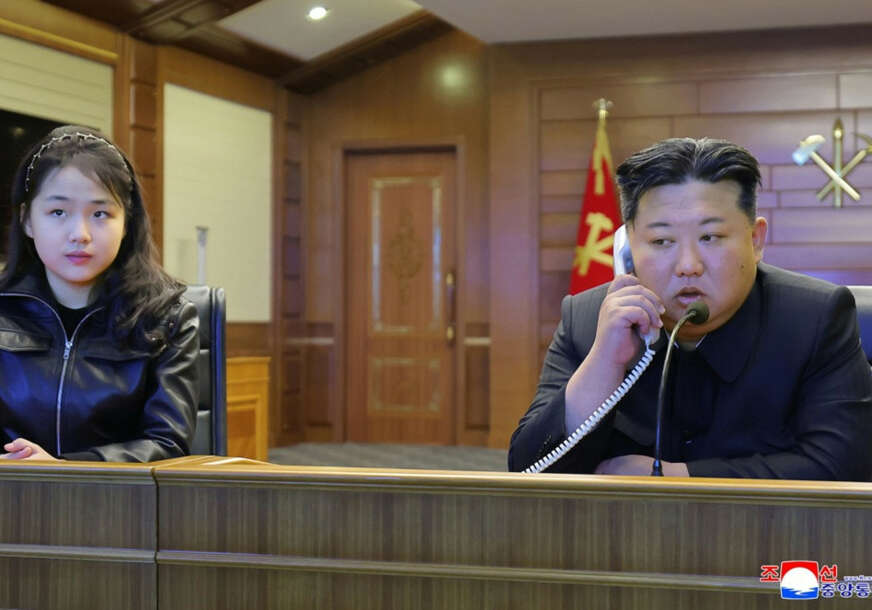 FOTO:  EPA/KCNA