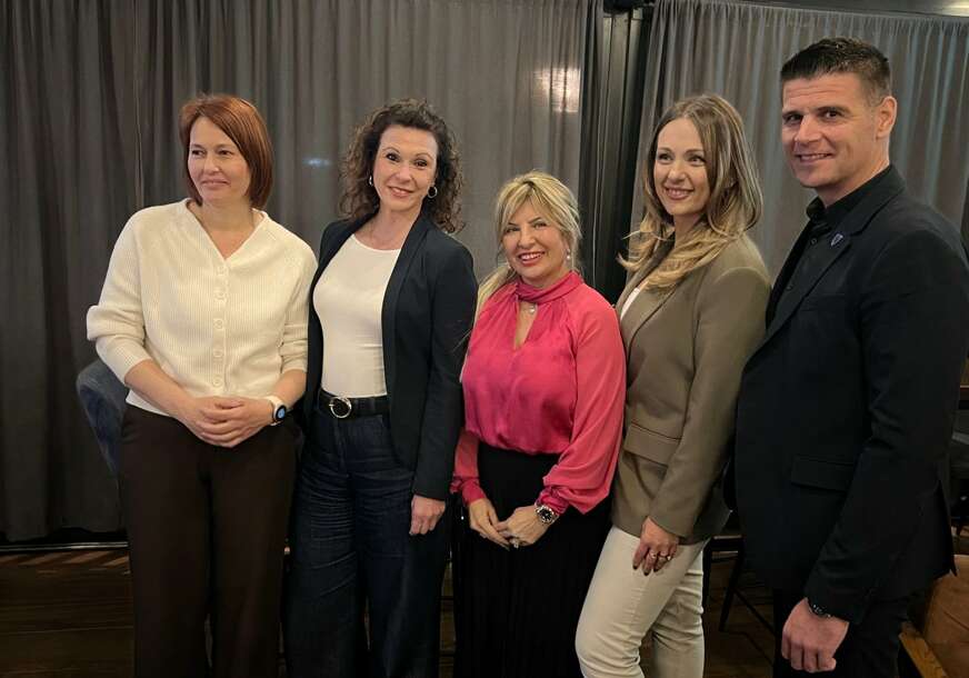 FOTO: PANELISTI SA MINISTROM MUP-A HNK