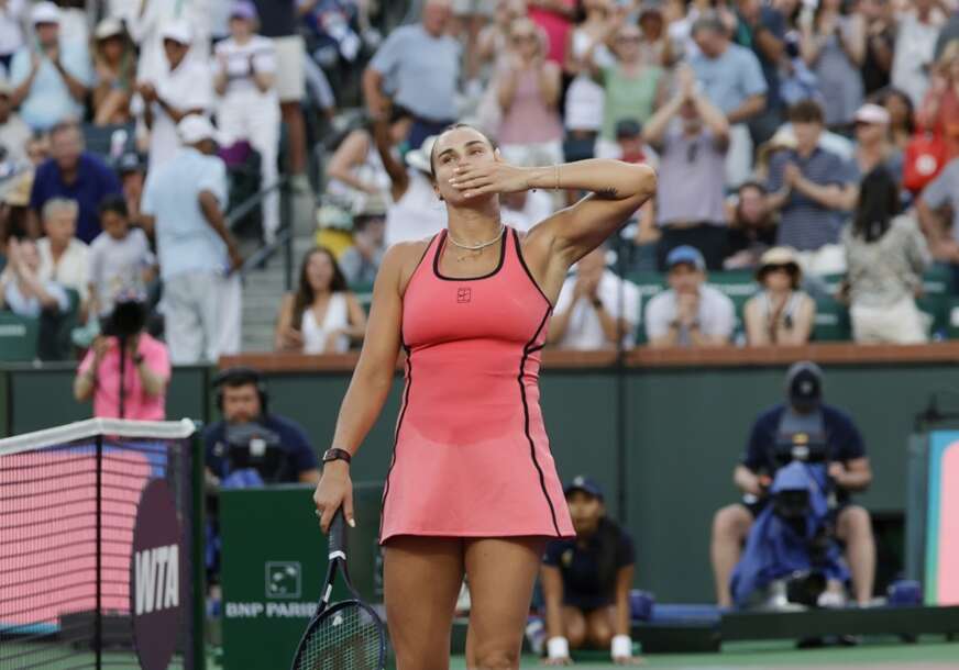 FOTO: EPA/JOHN G. MABANGLO