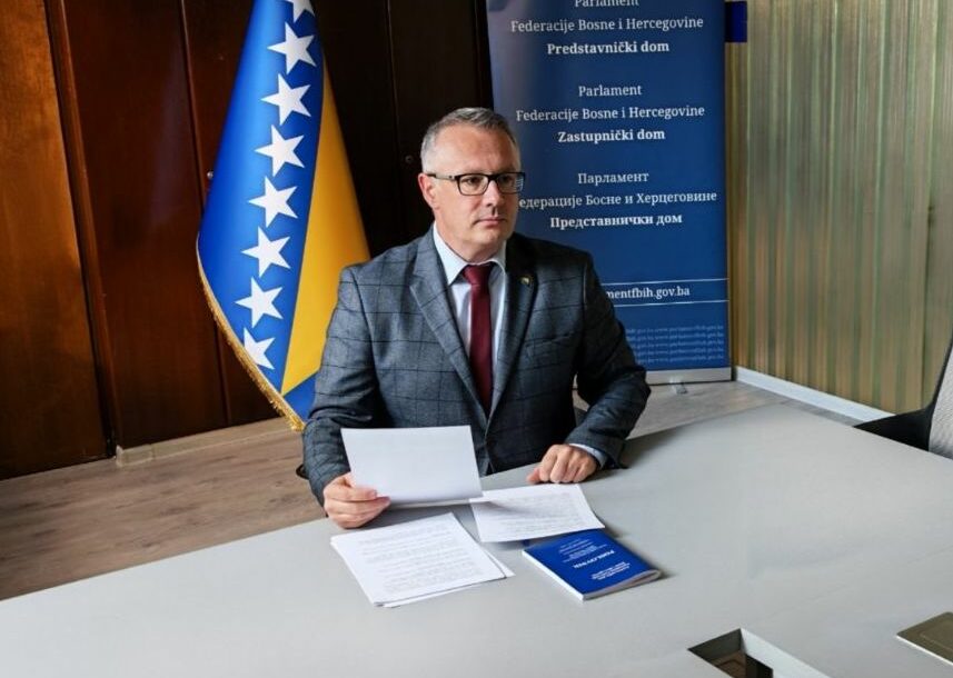 FOTO: USTUPLJENA FOTOGRAFIJA