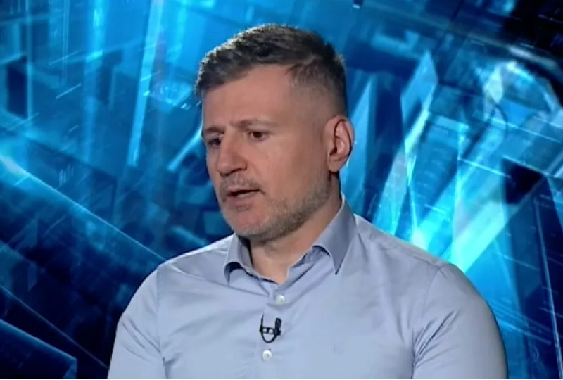 Adis Maksić