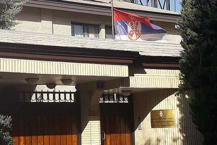 Oštećena Ambasada Srbije u Teheranu tokom zračnih napada