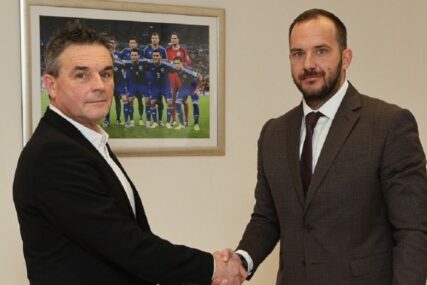Težak udarac za Vicu i društvo: FIFA izrekla kaznu kakvu bh. fudbal ne pamti!