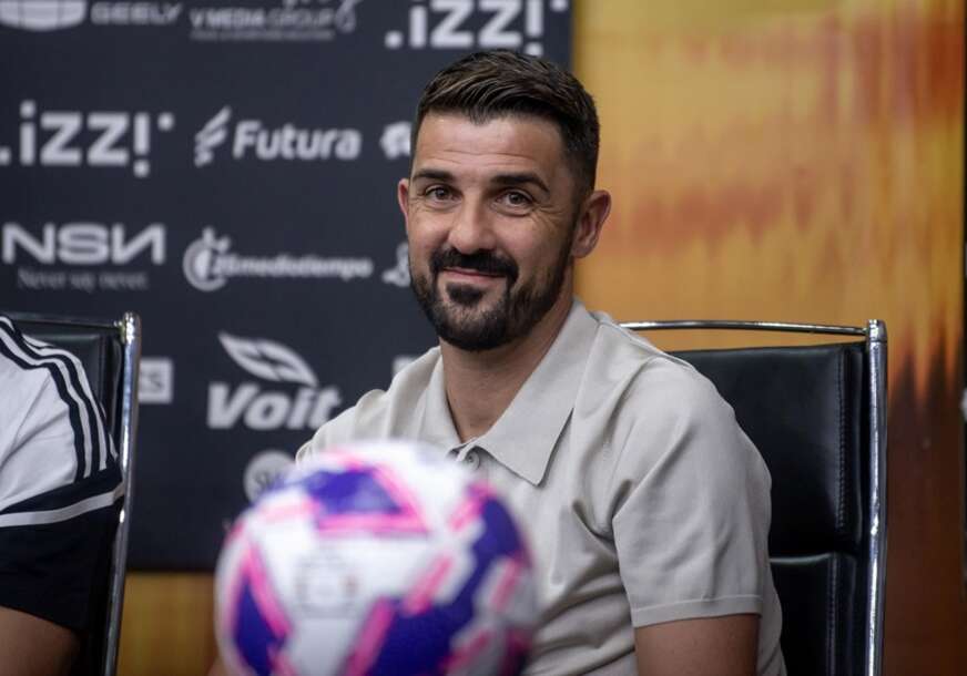FOTO: EPA/MIGUEL SIERRA