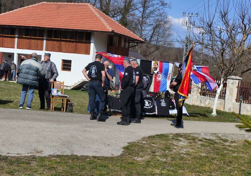 FOTO: DETEKTOR