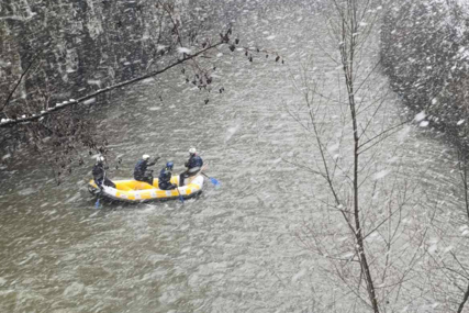 Hrabri spasioci gazili rijeku u potrazi za nestaom osobom u Olovu