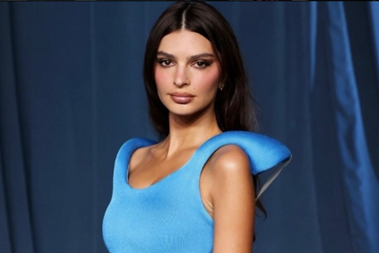 (VIDEO) Svijet se smije Emily Ratajkowski: Snimka gdje slavna manekenka hoda pistom obišla internet