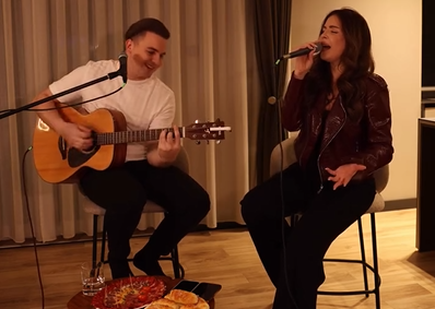 FANOVI ODUŠEVLJENI IZVEDBOM HITA Dejana Erić i Zoran Petrović usijali mreže: "Ovo grmi" (VIDEO)