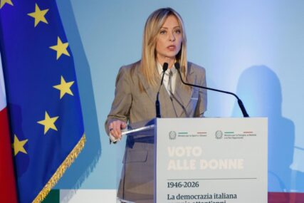Meloni u centru skandala zbog fotografije s članom mafije, žestoko odgovorila na optužbe: "Bizarna teorija"