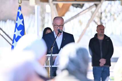 Helez u Srebrenici: Kolika je cijena slobode i države nigdje se ne vidi jasnije nego ovdje