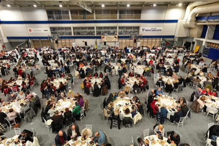 Zajednički iftar u Novom Sarajevu okupio više od 800 građana