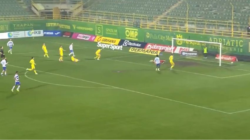 FOTO: SCREENSHOT/X