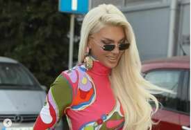 Jelena Karleuša doživjela novi udarac: Ponovo joj ugasili Instagram, a tek ga otvorila