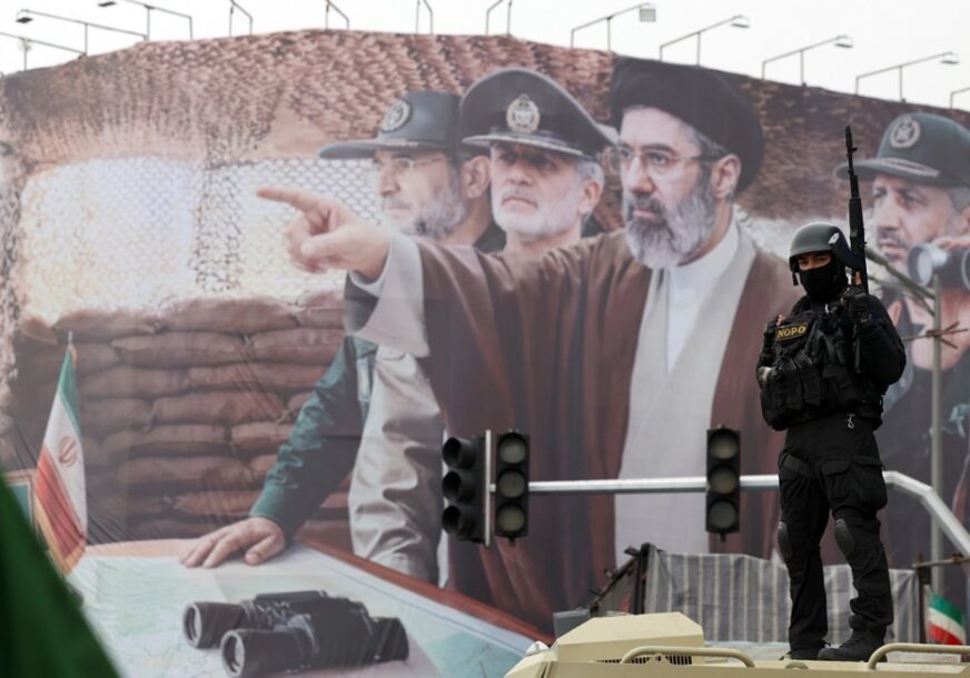 FOTO: EPA/ABEDIN TAHERKENAREH

