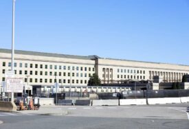 CNN TVRDI: Amerika sprema masovno povlačenje trupa i zatvaranje baza na Bliskom istoku