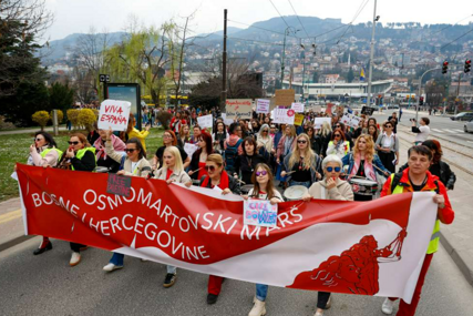 (FOTO) U Sarajevu održan protestni marš 'Sigurnost žena je javna obaveza'