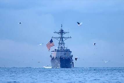 CENTCOM: Američki amfibijski brod USS Tripoli stigao na Bliski istok