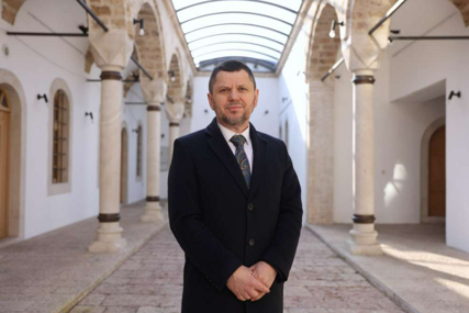 Zajimović: Ramazan nas uči da ne zatvaramo oči pred tuđom patnjom, jer je ona i naša (VIDEO)