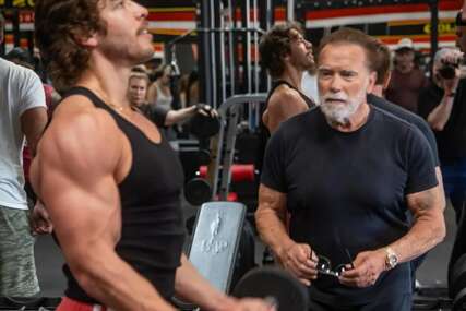 Sin Arnolda Schwarzeneggera pobijedio na svom prvom bodybuilding natjecanju