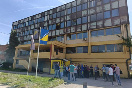 Koordinacija slobodnih sindikata BiH pružila podršku radnicima 'Nove željezare' Zenica