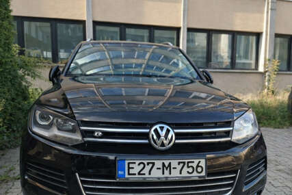 Poreska prodaje oduzetu imovinu, na aukciji Ford Tranzit i Volkswagen Touareg