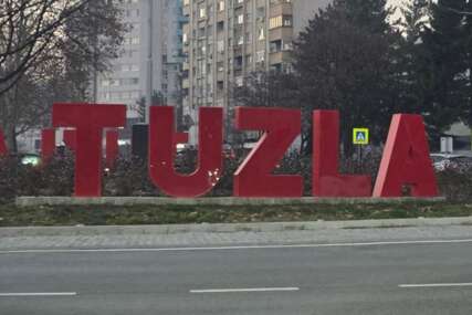 Umjesto u penziju postavljeni na direktorsku poziciju: Tri direktora JP u Tuzli imaju više od 200 godina