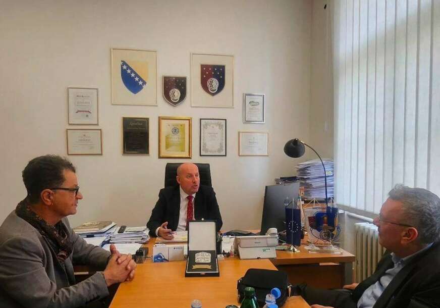 FOTO: SLUŽBA ZA PROTOKOL I PRESS KS 