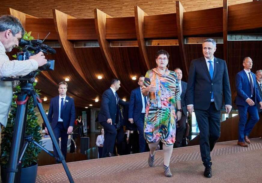 FOTO: KABINET PREDSJEDAVAJUĆEG PREDSJEDNIŠTVA BIH DENISA BEĆIROVIĆA