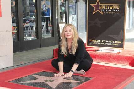 Christina Applegate hospitalizirana usred borbe s multiplom sklerozom