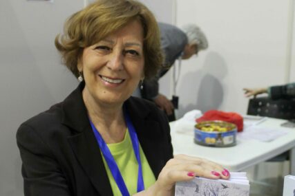 Književnica Ifeta Hrnjić objavila novu knjigu "RAZLOMLJENA STVARNOST"