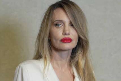Angelina Jolie prolazi isto što i Jim Carrey: ‘To nije ona, to je dvojnica!‘