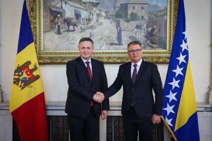 Bećirović s ambasadorima Latvije i Moldavije: Zajednički strateški cilj - EU