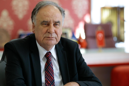 Porodica se zahvalila ljekarima: Bogićević na postoperativnom oporavku