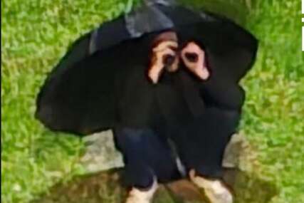 Sarajevo: Nepoznata osoba s dvogledom ponovo viđena ispred zgrada, intervenirala i policija