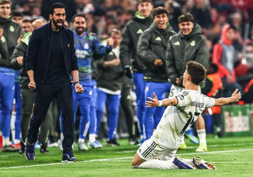 FOTO:  EPA/ANNA SZILAGYI