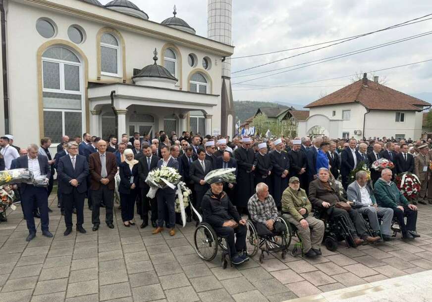 FOTO:  KABINET MINISTRA ZA LJUDSKA PRAVA I IZBJEGLICE BIH SEVLIDA HURTIĆA
