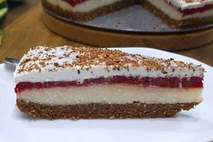 Slatki spas u zadnji čas: Otkrivamo recept za „Brzu jogurt-torta sa jagodama“ – sočna je, osvježava, a rerna vam neće trebati!