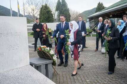 Ministar vanjskih poslova Belgije u Memorijalnom centru Srebrenica