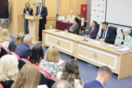 Misija OESS-a u BiH podržala odgovor institucija SBK-a na nasilje u porodici i integritet izbora